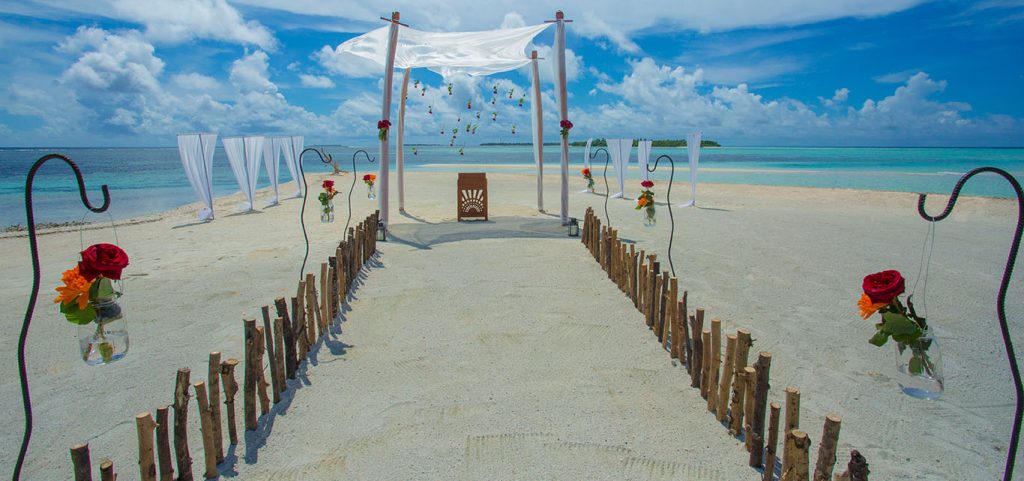 The Residence Maldives grand beach wedding